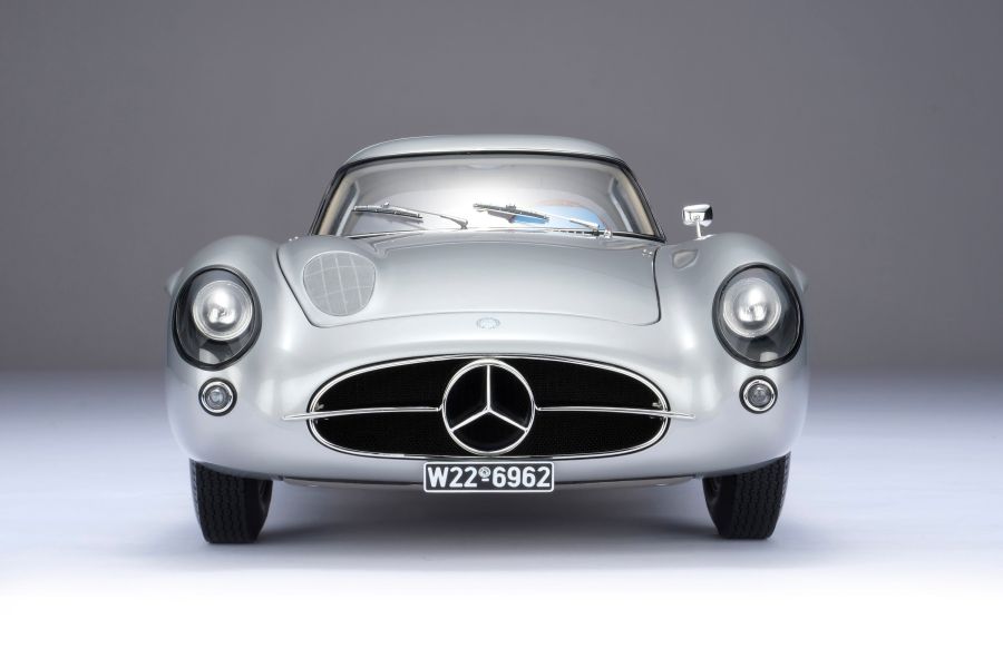 Amalgam Collection Mercedes-Benz 300 SLR Uhlenhaut Coupe (1955) 300 SLR Uhlenhaut 雙門轎跑車 (1955) | 限量版 1:8 比例 