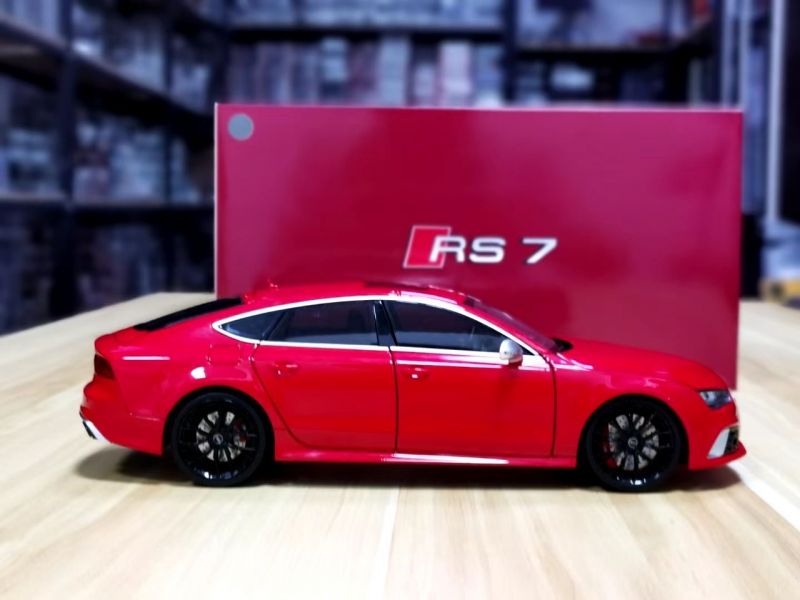 Kengfai 1/18 奧迪 Audi RS7 4.0T Sportback 2016） 