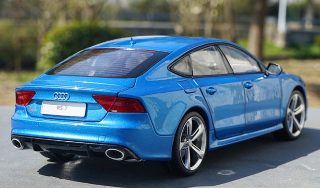 Kengfai 1/18 奧迪 Audi RS7 4.0T Sportback 2016） 