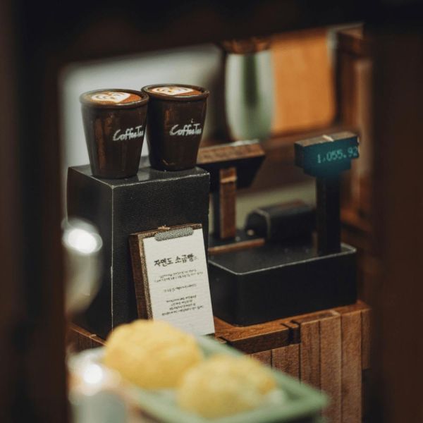 ANAVRIN 益善洞韓屋麵包店微縮屋套件 