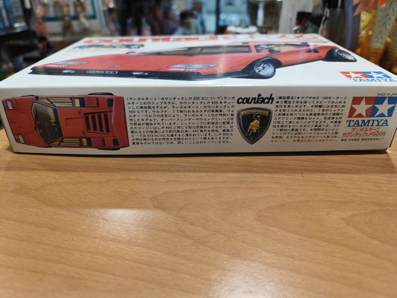 絕版稀少 tamiya Lamborghini countach 1/24 lp500 