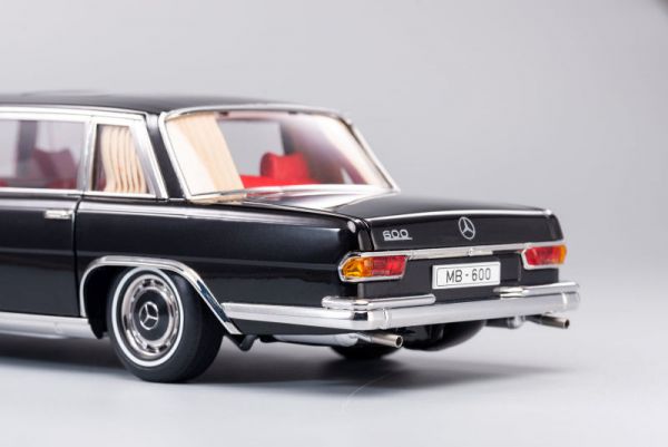 1/18 Mercedes-benz Pullman 