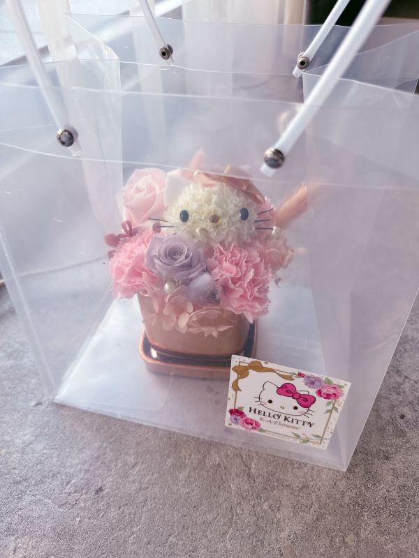 浪漫 Hello Kitty 桌上不凋花 母親節 花禮 送禮 禮物 桌花 Hello Kitty