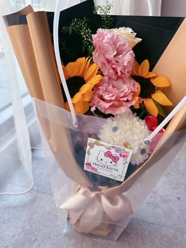 （鮮花）KT閃耀未來畢業花束 畢業送花花店向日葵花束花禮