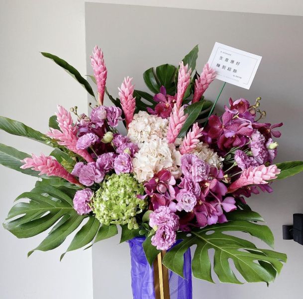 客訂高架花籃 訂花 送禮 康乃馨 畢業 生日