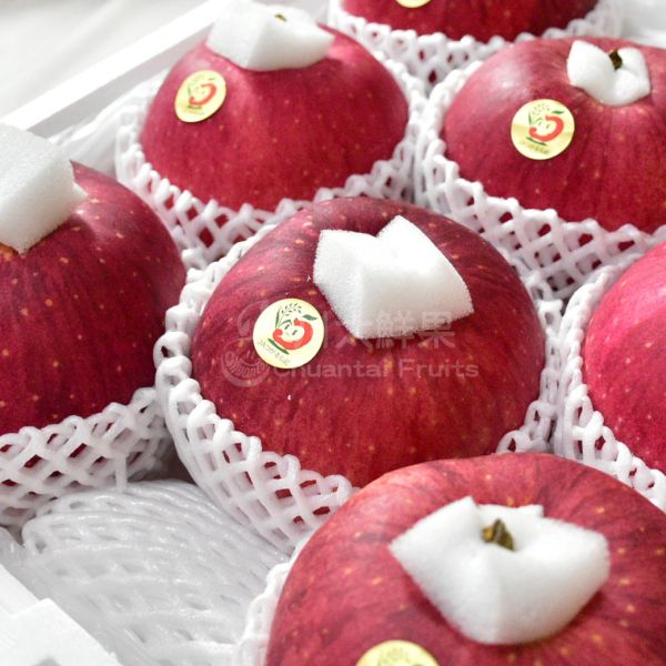 日本青森-世界一蘋果、原裝11顆入/箱(免運) 日本青森蘋果,日本蘋果,進口蘋果,超大顆蘋果,日本水果,水果禮盒,禮盒,世界一