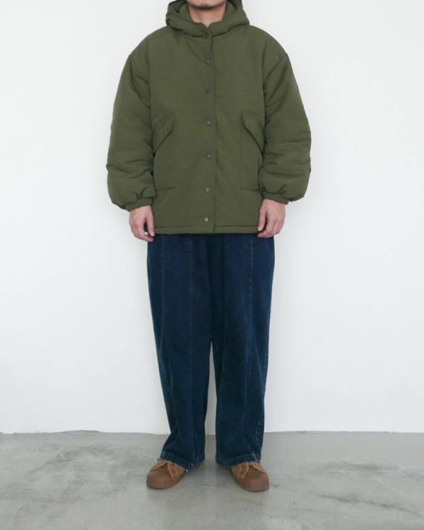 極輕連帽鋪棉外套 / 2色 