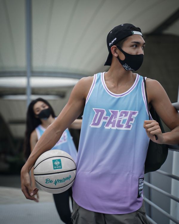 CANDY MANIA糖果單面穿球衣 Jersey、衣服、球衣、籃球衣、雙面穿球衣、服飾、穿搭、潮流、籃球、迪艾斯、設計、台灣