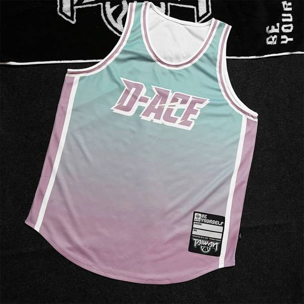 CANDY MANIA糖果單面穿球衣 Jersey、衣服、球衣、籃球衣、雙面穿球衣、服飾、穿搭、潮流、籃球、迪艾斯、設計、台灣