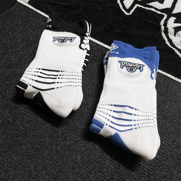 台灣隊長黑白襪Socks 襪子、運動襪、台灣隊長、socks、dace、ds