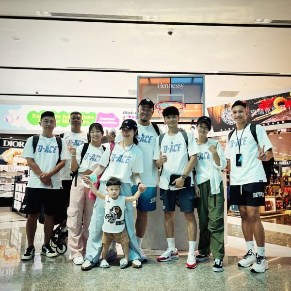 D-ACE高磅數微落肩TEE (白) 踢恤、落肩踢恤、T-SHIRT、OVERSIZE、TEE、衣服、高磅數、重磅數、穿搭、迪艾斯、DS、DACE、服飾、穿搭、潮流