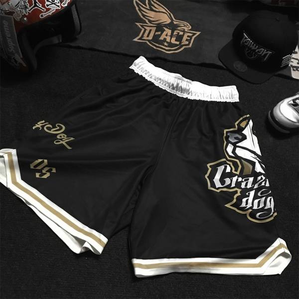 瘋狗你好帥球褲(大圖) Jersey、衣服、球衣、籃球衣、雙面穿球衣、服飾、穿搭、潮流、籃球、迪艾斯、設計、台灣