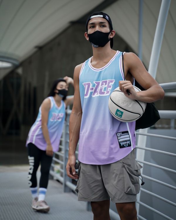 CANDY MANIA糖果單面穿球衣 Jersey、衣服、球衣、籃球衣、雙面穿球衣、服飾、穿搭、潮流、籃球、迪艾斯、設計、台灣