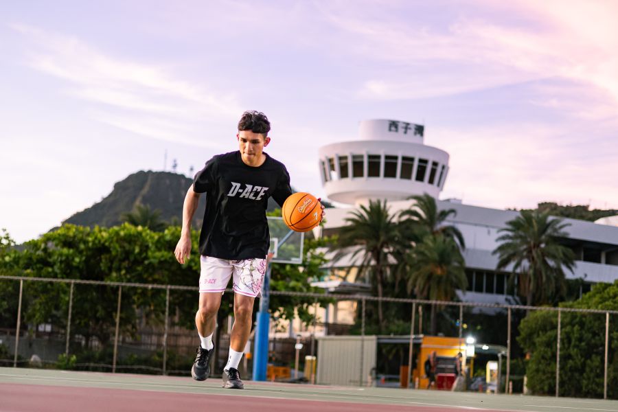 D-ACE涼感高磅數微落肩TEE (黑) 踢恤、落肩踢恤、T-SHIRT、OVERSIZE、TEE、衣服、高磅數、重磅數、穿搭、迪艾斯、DS、DACE、服飾、穿搭、潮流
