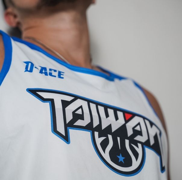 台灣隊長你好帥雙面球衣(藍白) Jersey、衣服、球衣、籃球衣、雙面穿球衣、服飾、穿搭、潮流、籃球、迪艾斯、設計、台灣
