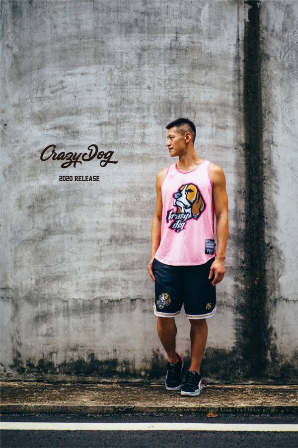 瘋狗你好帥單面穿球衣(粉1) Jersey、衣服、球衣、籃球衣、雙面穿球衣、服飾、穿搭、潮流、籃球、迪艾斯、設計、台灣