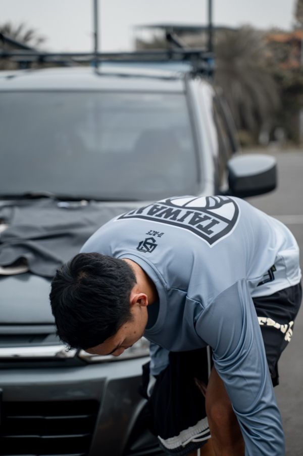 D-ACE TAIWAN你好帥熱昇華排汗長袖TEE 帽踢  電繡帽踢  迪艾斯  電繡  衣服  潮牌  穿搭  hoodie  DS 長袖 棉長袖