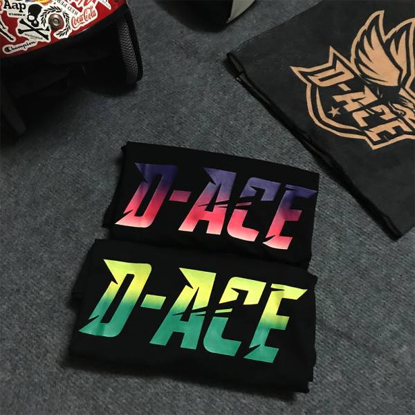 DS彩虹logo踢(綠黃漸層) T-shirt、衣服、素踢、服飾、穿搭、潮流、衣服
