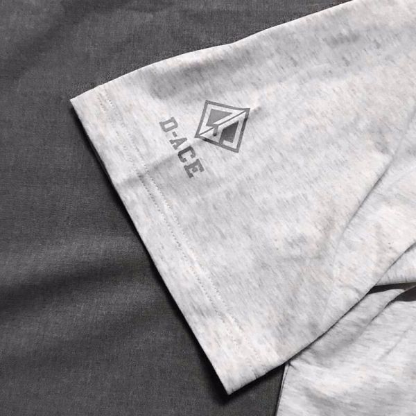 U型下擺素踢(灰) T-shirt、衣服、素踢、服飾、穿搭、潮流、衣服