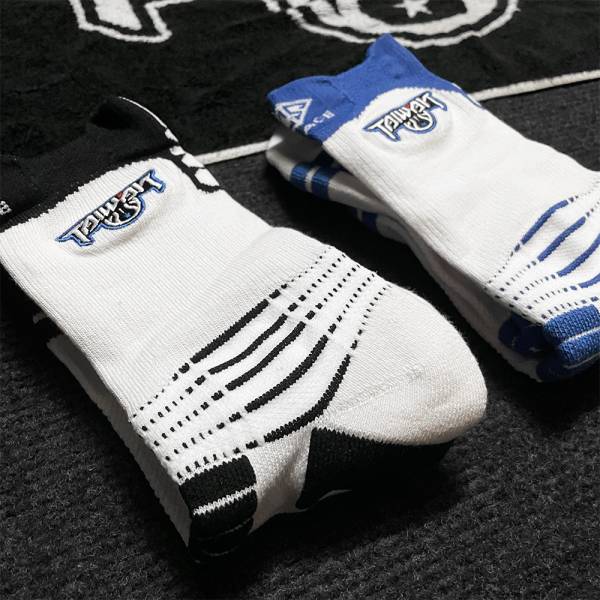台灣隊長黑白襪Socks 襪子、運動襪、台灣隊長、socks、dace、ds