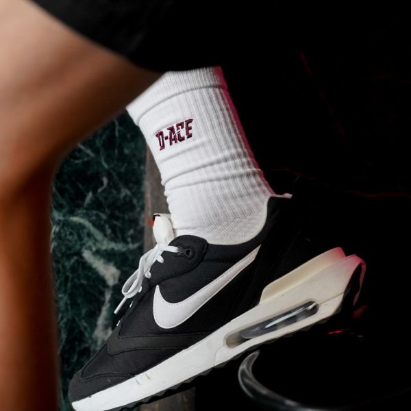 D-ACE電繡運動休閒襪(酒紅) 襪子、運動襪、台灣隊長、迪艾斯、籃球襪、socks、dace、ds