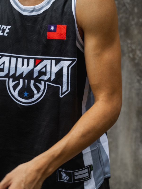 D-ACE城市迷彩CAMO你好帥雙面球衣 Jersey、衣服、球衣、籃球衣、雙面穿球衣、服飾、穿搭、潮流、籃球、迪艾斯、設計、台灣