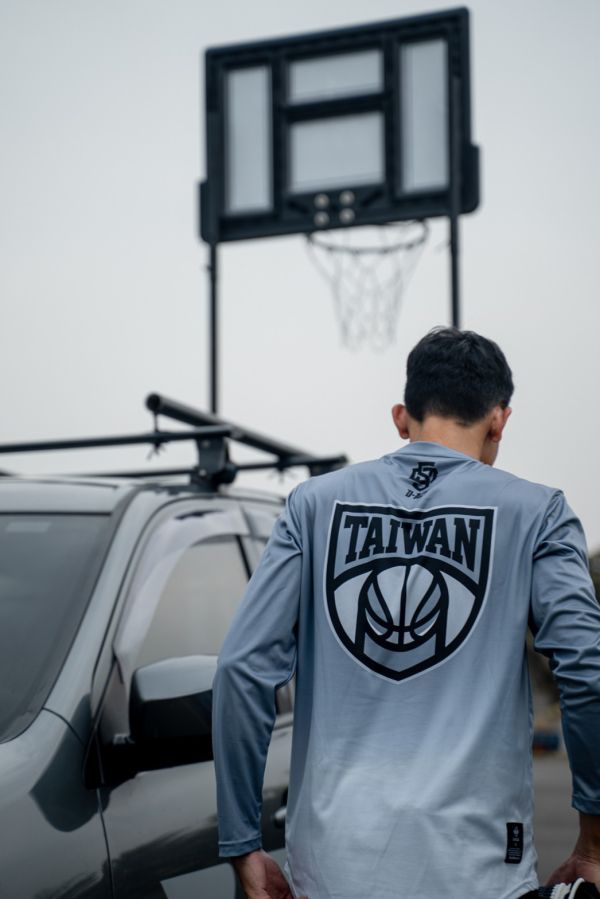 D-ACE TAIWAN你好帥熱昇華排汗長袖TEE 帽踢  電繡帽踢  迪艾斯  電繡  衣服  潮牌  穿搭  hoodie  DS 長袖 棉長袖