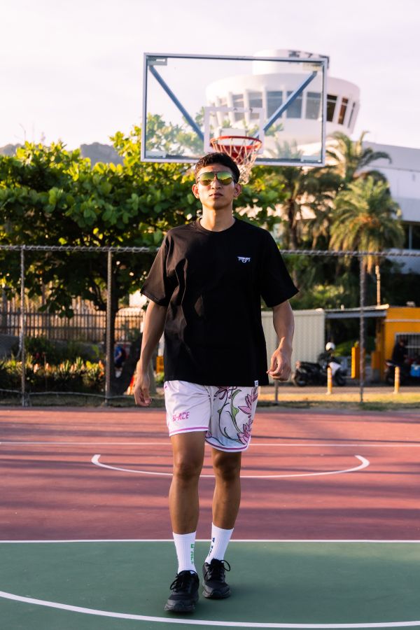 D-ACE台灣隊長你好帥高磅數微落肩TEE 踢恤、落肩踢恤、T-SHIRT、OVERSIZE、TEE、衣服、高磅數、重磅數、穿搭、迪艾斯、DS、DACE、服飾、穿搭、潮流