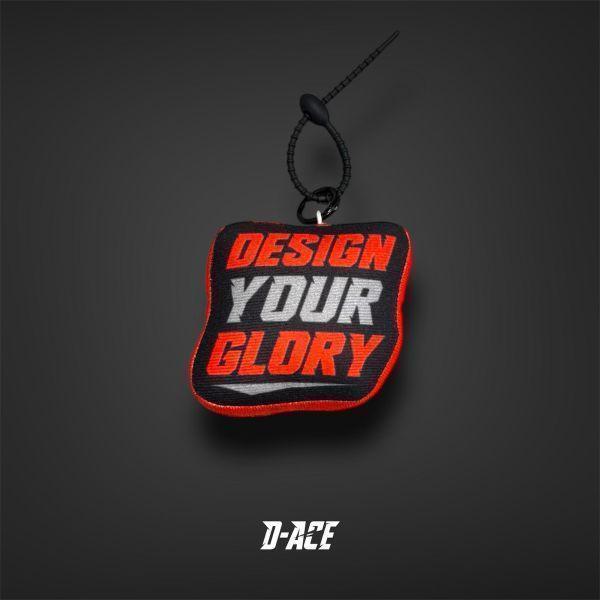 D-ACE DYG立體布偶吊飾 踢恤、落肩踢恤、T-SHIRT、OVERSIZE、TEE、衣服、高磅數、重磅數、穿搭、迪艾斯、DS、DACE、服飾、穿搭、潮流