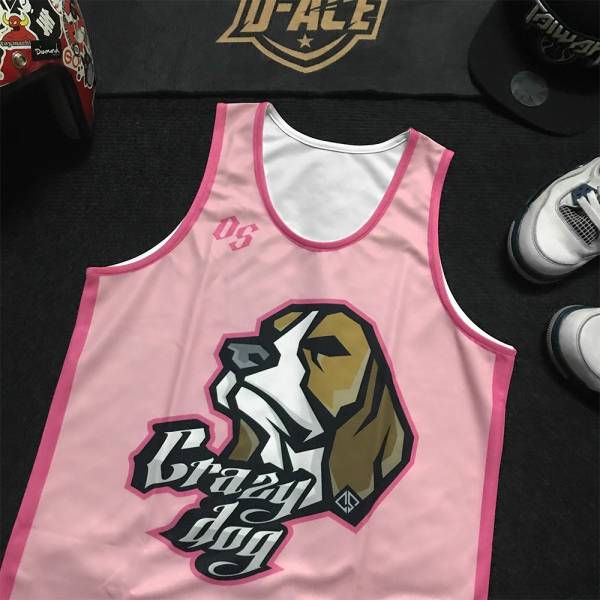 瘋狗你好帥單面穿球衣(粉1) Jersey、衣服、球衣、籃球衣、雙面穿球衣、服飾、穿搭、潮流、籃球、迪艾斯、設計、台灣