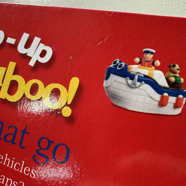 (微恙)DK Pop-Up Peekaboo! Things That Go (躲貓貓大翻頁立體書：交通工具) 