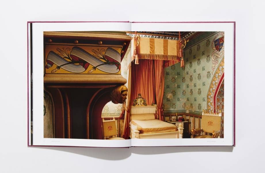 Bedtime Inspirational Beds, Bedrooms, and Boudoirs (Celia Forner寢室設計) 