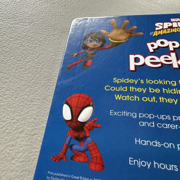 (微恙)Pop-Up Peekaboo! Marvel Spidey and his Amazing Friends(躲貓貓大翻頁立體書：蜘蛛人和他的驚奇朋友) 