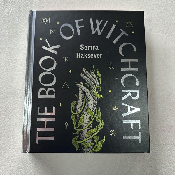 (微恙)DK The Book of Witchcraft(魔法之書) 