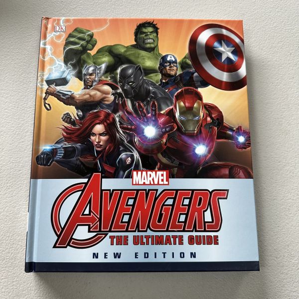 (微恙)DK Marvel Avengers Ultimate Guide New Edition(漫威復仇者聯盟終極攻略) 