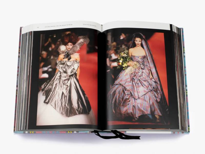 Vivienne Westwood Catwalk  The Complete Collections (薇薇安‧魏斯伍德時裝秀全紀實) 