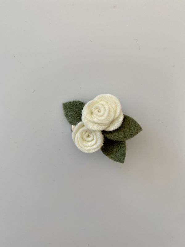 Felt Me Knot Dainty Roses 玫瑰髮夾 - Ivory 