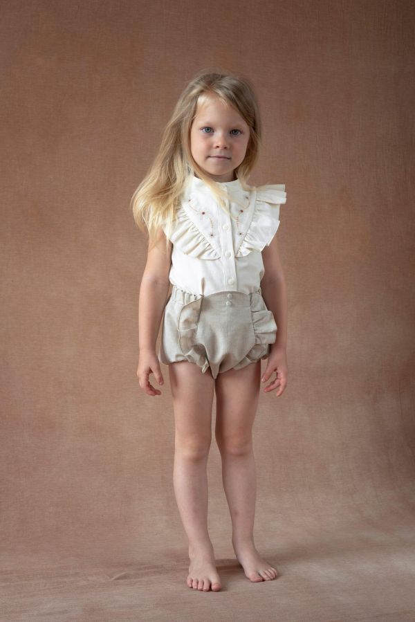 Popelin Blouse with frill and multicoloured embroidered yoke 刺繡無袖襯衫 