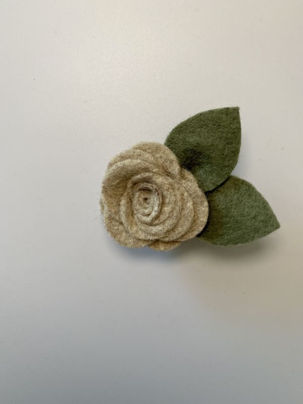 Felt Me Knot Little Neutral Single Flower 花朵髮夾 - Sandstone 