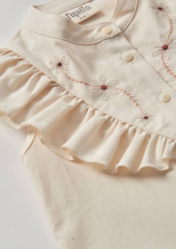 Popelin Blouse with frill and multicoloured embroidered yoke 刺繡無袖襯衫 