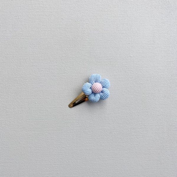 Lux and Dae Flower Clip - Pale Blue 